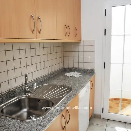 Playa Blanca Sleeps 6 Pool Air Con Wifi